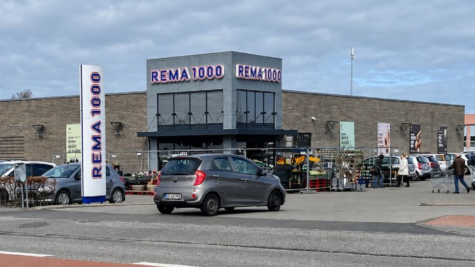 Turisternes k�b i butikker n�sten fordoblet