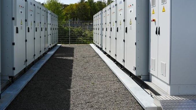 Flere store batterier p� vej ind i Bornholms elnet