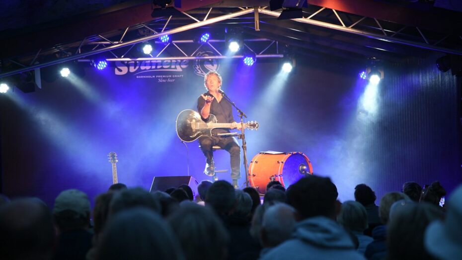 Anders Blichfeldt giver solokoncert i Ekkodalshuset