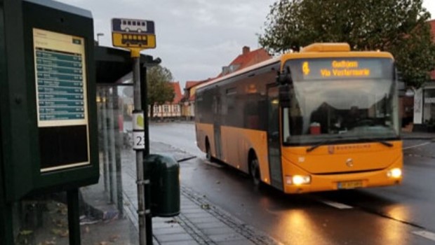 S�ndag 9-8-26 - 19:48 BAT vil bruge 2,6 mio. kr. p� nye stoppestedstavler