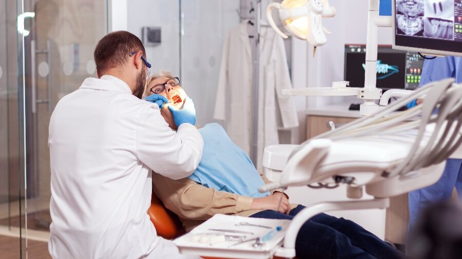 Underskud hos Bornholms Dentallaboratorium