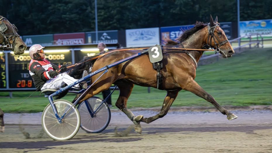 Ismael F. Boko suver�n i toppen af Golden League