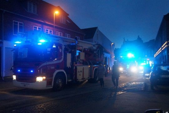 En 55-�rig mand t�t p� at miste livet, da der opstod brand i en lejlighed i Ellekongstr�de i R�nne. Arkivfoto: C. Skovgaard<br>